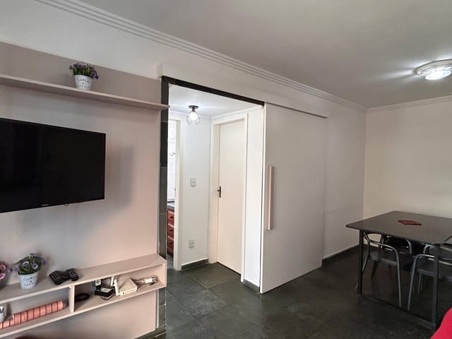 Apartamento 2 quartos e 1 banheiro, à venda, no bairro Passagem em Cabo Frio