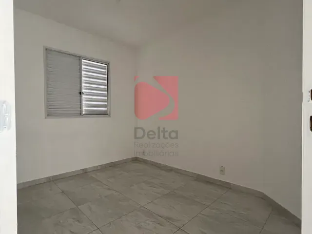Apartamento 2 quartos e 1 banheiro, à venda, no bairro Jardim Ferrarezzi em Pirassununga