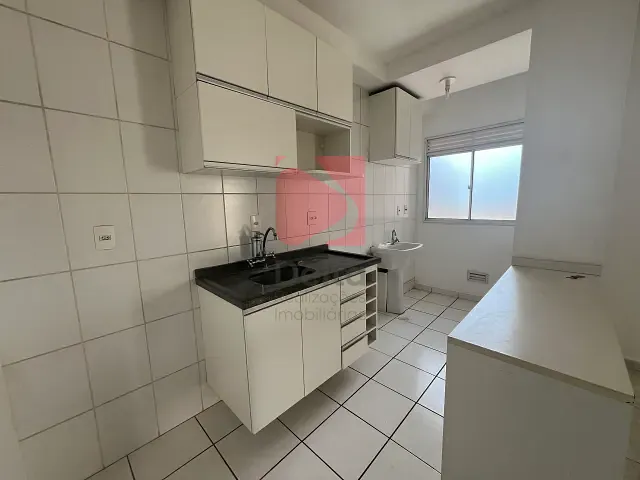 Apartamento 2 quartos e 1 banheiro, à venda, no bairro Jardim Ferrarezzi em Pirassununga