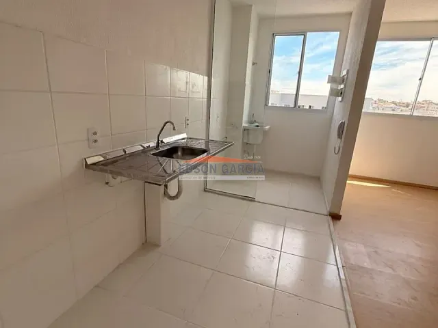 Apartamento 2 quartos e 1 banheiro, para alugar, no bairro Parque São Bento em Sorocaba