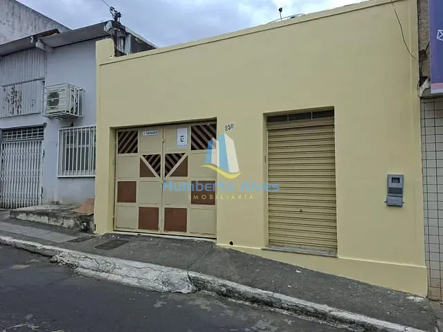 Apartamento com 136m² 3 quartos e 1 banheiro, à venda, no bairro Centro em Vitória da Conquista