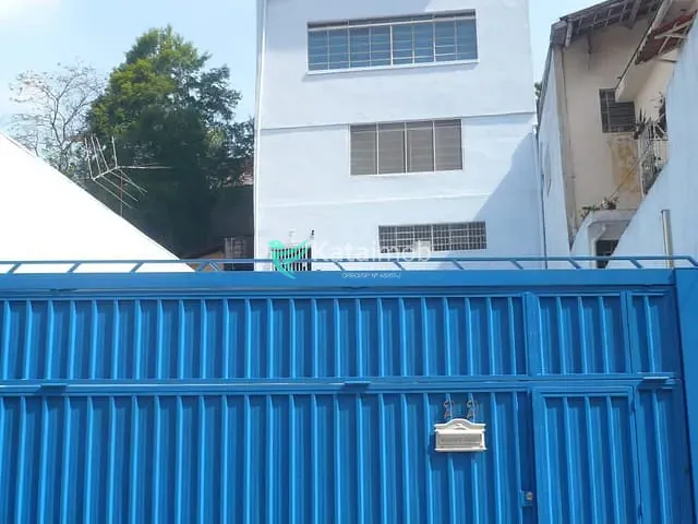 Prédio à venda, no bairro Chácara Inglesa em São Paulo