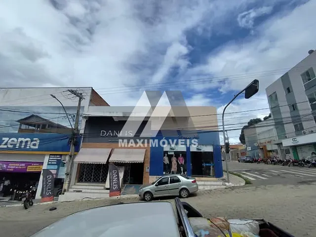 Apartamento à venda, no bairro Alto Mercado em Araçuaí