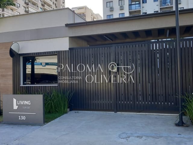 Apartamento 2 quartos e 2 banheiros, à venda ou para alugar, no bairro Jacarepaguá em Rio de Janeiro