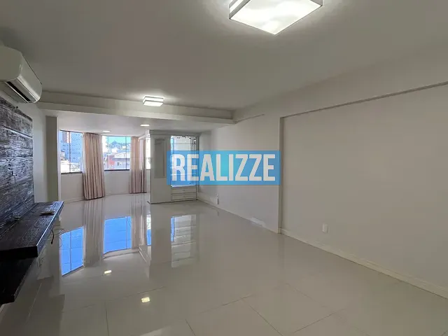 Apartamento com 196m² 3 quartos e 2 banheiros, à venda, no bairro Centro em Marau