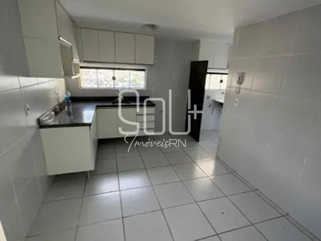 Apartamento 3 quartos e 4 banheiros, à venda, no bairro Candelária em Natal