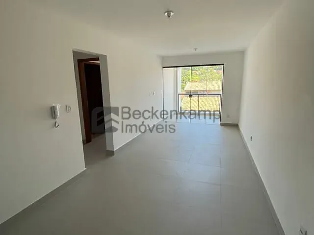 Apartamento 2 quartos e 1 banheiro, à venda, no bairro Jardim Belvedere em Volta Redonda