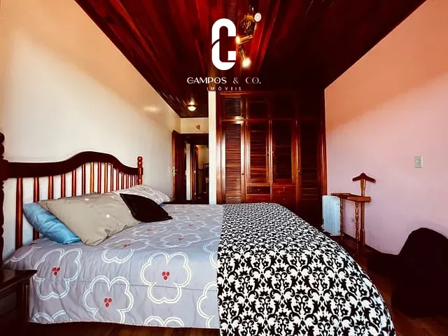 Apartamento 3 quartos e 5 banheiros, à venda, no bairro Vila Capivari em Campos do Jordão