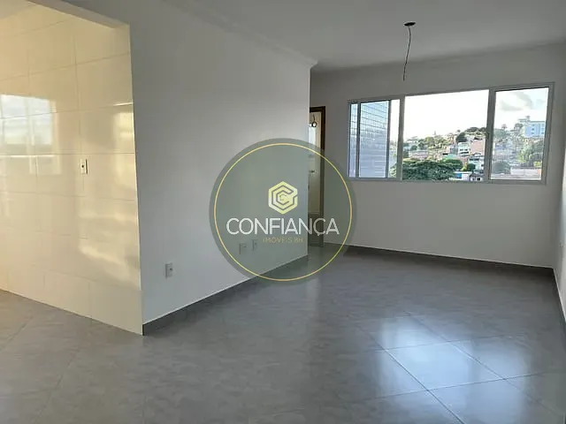 Apartamento 2 quartos e 2 banheiros, à venda, no bairro Santa Mônica em Belo Horizonte