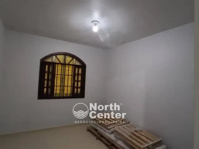 Apartamento 2 quartos e 1 banheiro, para alugar, no bairro Centro em Balneário Barra do Sul