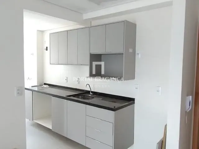 Apartamento 2 quartos e 2 banheiros, à venda, no bairro Alvinópolis em Atibaia