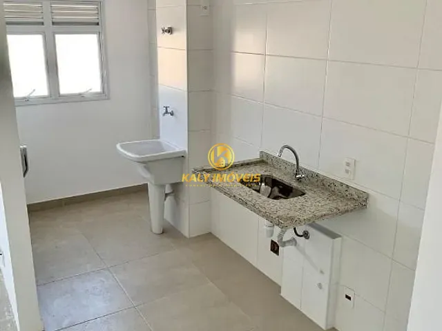 Apartamento 2 quartos e 1 banheiro, à venda, no bairro Vila Palmares em Santo André