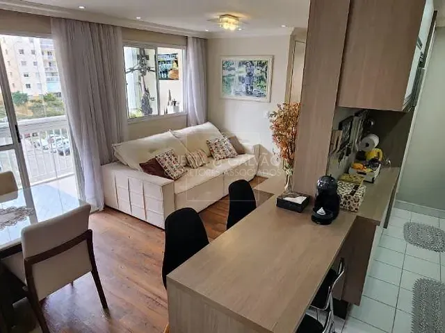 Apartamento com 70m² 3 quartos e 2 banheiros, à venda, no bairro Capão Raso em Curitiba