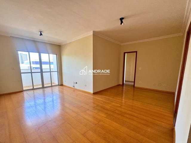 Apartamento 3 quartos e 2 banheiros, à venda ou para alugar, no bairro Centro em Apucarana