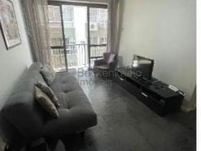Apartamento 2 quartos e 2 banheiros, à venda, no bairro Copacabana em Rio de Janeiro