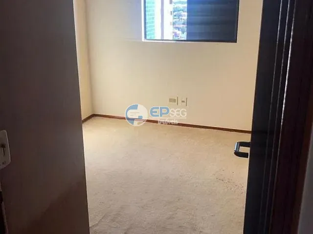 Apartamento com 151m² 3 quartos e 3 banheiros, à venda, no bairro Centro em Londrina