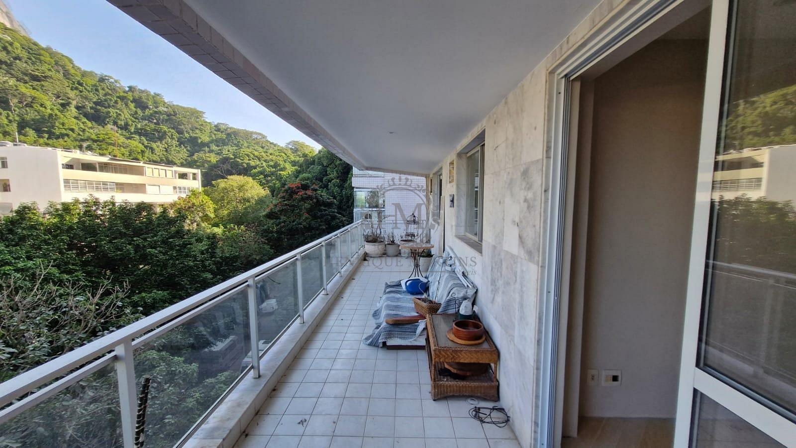Apartamento à venda com 2 quartos, 109m² - Foto 2