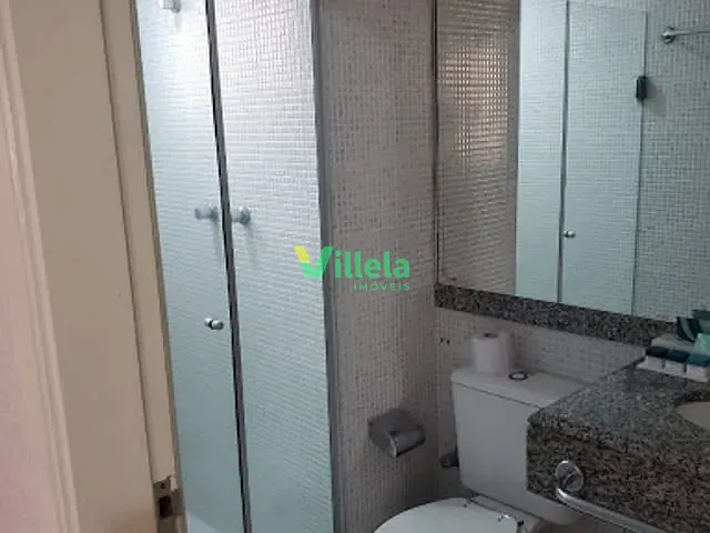 Apartamento à venda ou para alugar, no bairro Moema em São Paulo