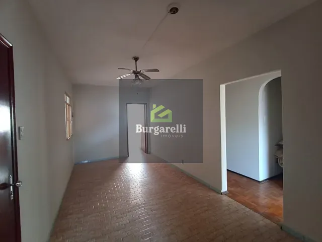 Apartamento 4 quartos e 3 banheiros, para alugar, no bairro Centro em Lavras