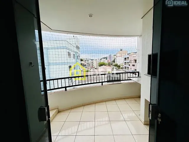 Apartamento com 106m² 3 quartos e 2 banheiros, à venda, no bairro Centro em Concórdia