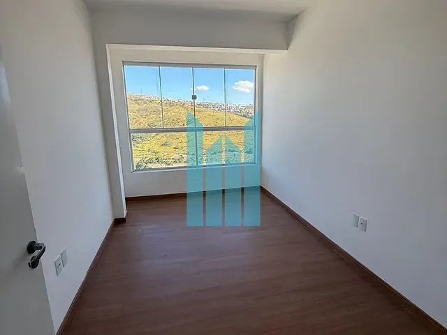 Apartamento 3 quartos e 2 banheiros, à venda, no bairro Residencial Summer Ville em Poços de Caldas