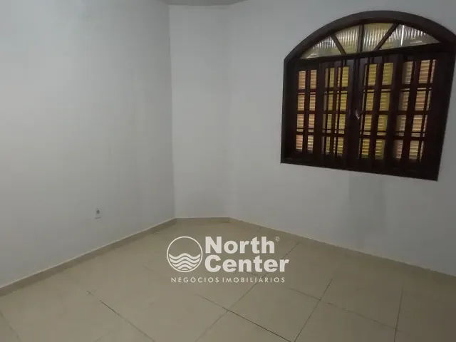 Apartamento 2 quartos e 1 banheiro, para alugar, no bairro Centro em Balneário Barra do Sul