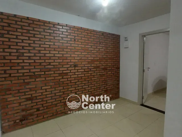 Apartamento 2 quartos e 1 banheiro, para alugar, no bairro Centro em Balneário Barra do Sul