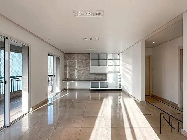 Apartamento com 238m² 4 quartos e 6 banheiros, para alugar, no bairro Brooklin Paulista em São Paulo