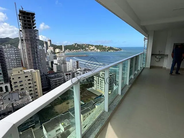 Apartamento 3 quartos e 4 banheiros, à venda, no bairro Meia Praia em Itapema