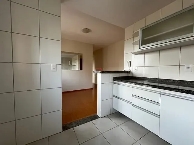Apartamento com 95m² 2 quartos e 1 banheiro, à venda, no bairro Centro em Londrina