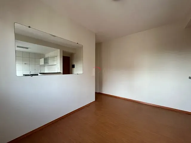 Apartamento com 95m² 2 quartos e 1 banheiro, à venda, no bairro Centro em Londrina