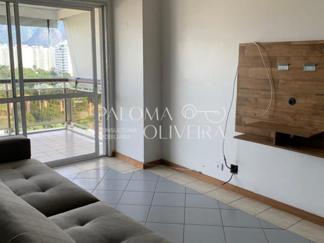 Apartamento 2 quartos e 1 banheiro, para alugar, no bairro Jacarepaguá em Rio de Janeiro