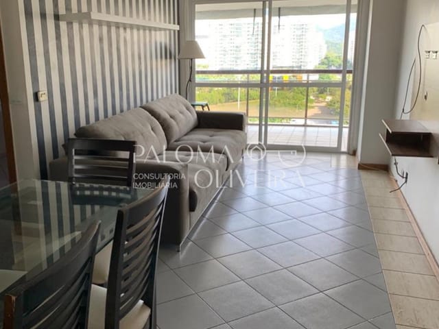 Apartamento 2 quartos e 1 banheiro, para alugar, no bairro Jacarepaguá em Rio de Janeiro