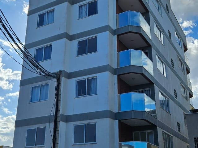 Apartamento 2 quartos e 1 banheiro, à venda, no bairro Recreio em Rio das Ostras