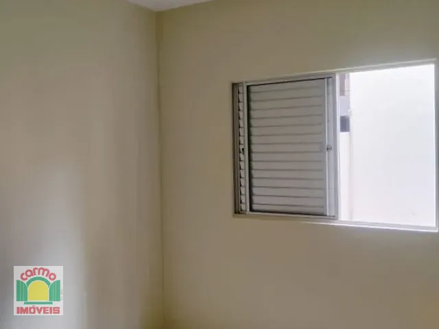 Apartamento 2 quartos e 1 banheiro, para alugar, no bairro Jundiaí em Anápolis