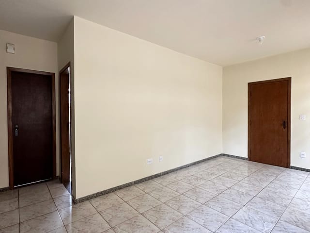 Foto do Apartamento - Apartamento para locação com 2 quartos (1 suíte) e uma vaga coberta, Heliopolis, Belo Horizonte, MG | Deltalar Imóveis