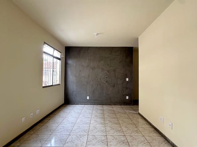 Foto do Apartamento - Apartamento para locação com 2 quartos (1 suíte) e uma vaga coberta, Heliopolis, Belo Horizonte, MG | Deltalar Imóveis