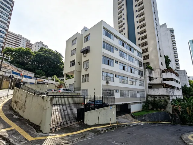 Apartamento 2 quartos e 1 banheiro, à venda, no bairro Graça em Salvador