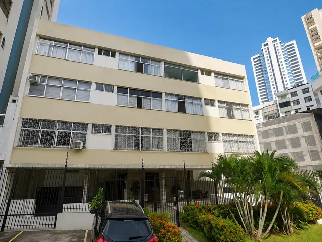 Apartamento 2 quartos e 1 banheiro, à venda, no bairro Graça em Salvador