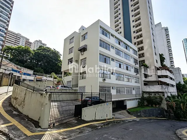 Apartamento 2 quartos e 1 banheiro, à venda, no bairro Graça em Salvador