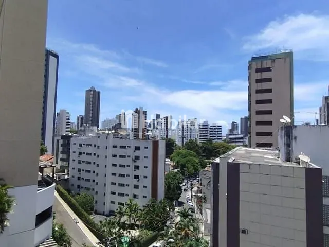 Apartamento 2 quartos e 1 banheiro, à venda, no bairro Graça em Salvador