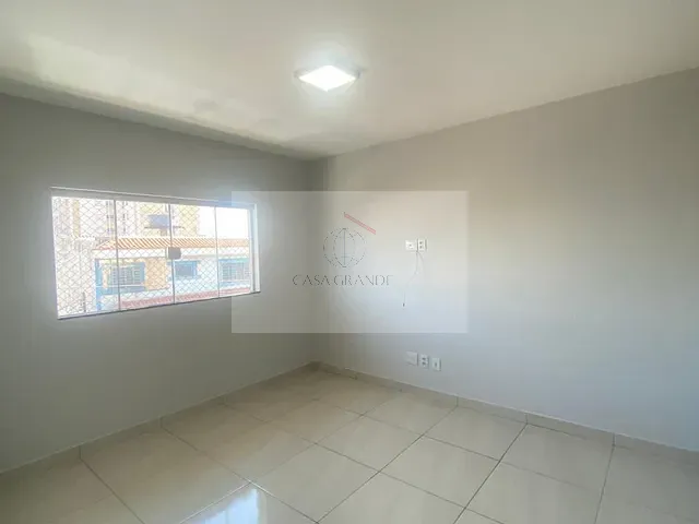 Apartamento 2 quartos e 1 banheiro, para alugar, no bairro Centro em Rolândia