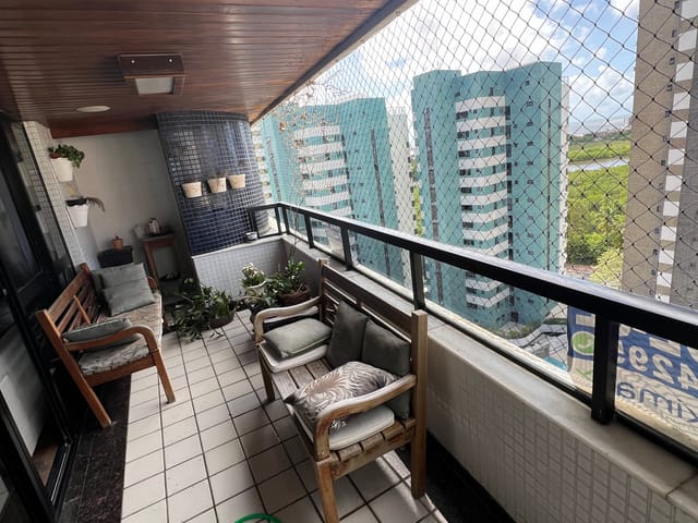 Apartamento 3 quartos e 5 banheiros, à venda, no bairro Jardins em Aracaju
