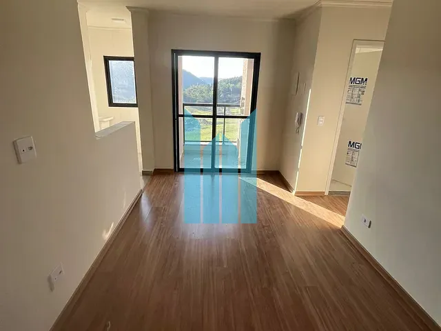 Apartamento 2 quartos e 1 banheiro, à venda, no bairro Jardim Esmeralda em Poços de Caldas