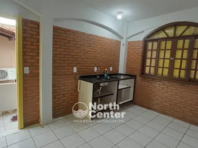 Apartamento 2 quartos e 1 banheiro, para alugar, no bairro Centro em Balneário Barra do Sul