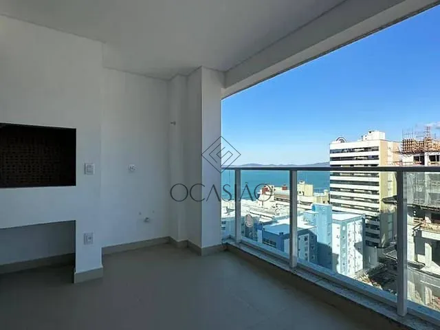 Apartamento 3 quartos e 4 banheiros, à venda, no bairro Meia Praia em Itapema