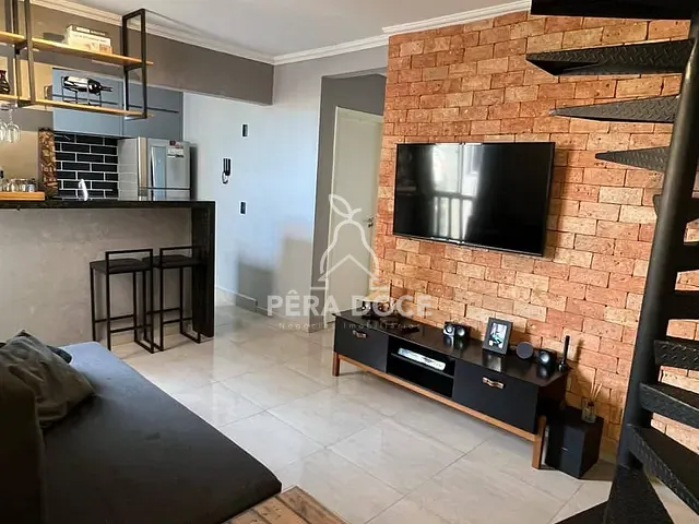 Apartamento 2 quartos e 2 banheiros, à venda, no bairro Mercês em Uberaba