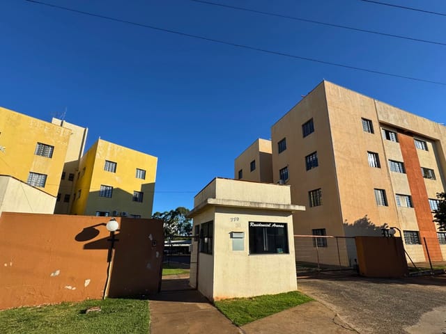 Apartamento com 69m² 3 quartos e 1 banheiro, à venda, no bairro Núcleo Habitacional Papa João Paulo I em Apucarana