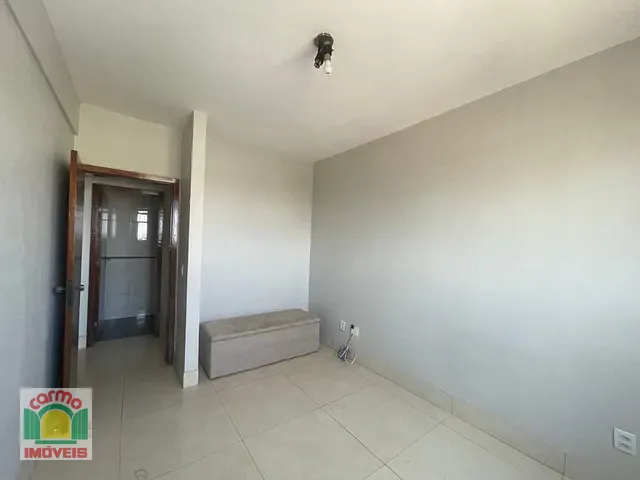Apartamento 3 quartos e 2 banheiros, à venda, no bairro Vila Jussara em Anápolis