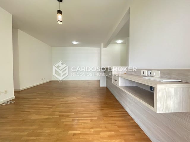 Apartamento com 72m² 2 quartos e 2 banheiros, à venda, no bairro Dezoito do Forte Empresarial/Alphaville. em Barueri